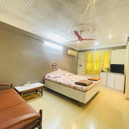 Hotel Rajdhani And Guest House Gujarat - Best Family Hotel In Halol Near Pavagadh And Halol Gidc Bagian luar foto