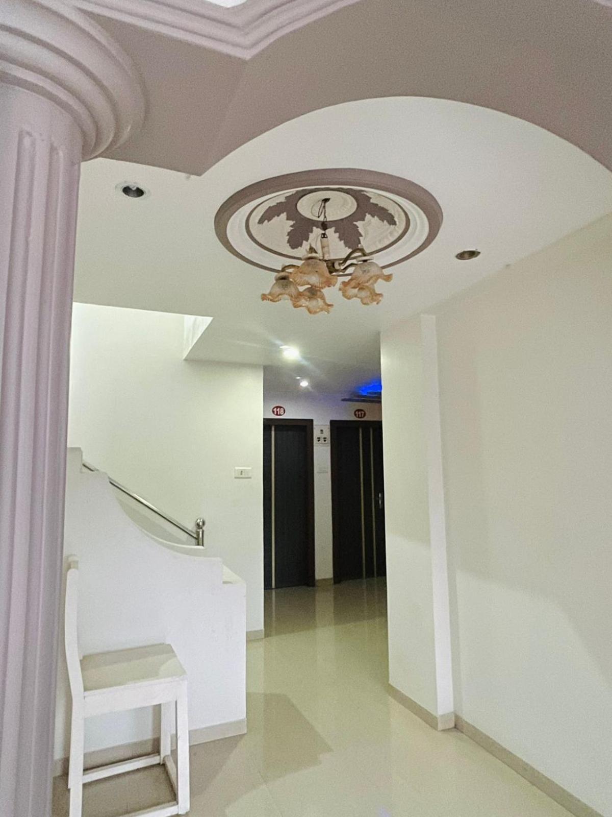 Hotel Rajdhani And Guest House Gujarat - Best Family Hotel In Halol Near Pavagadh And Halol Gidc Bagian luar foto